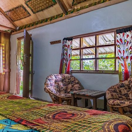Kalitusi Nature Resort Fort Portal Luaran gambar